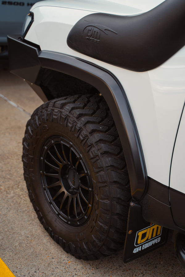 LAND CRUISER 300 SERIES FLARE KIT- WF300